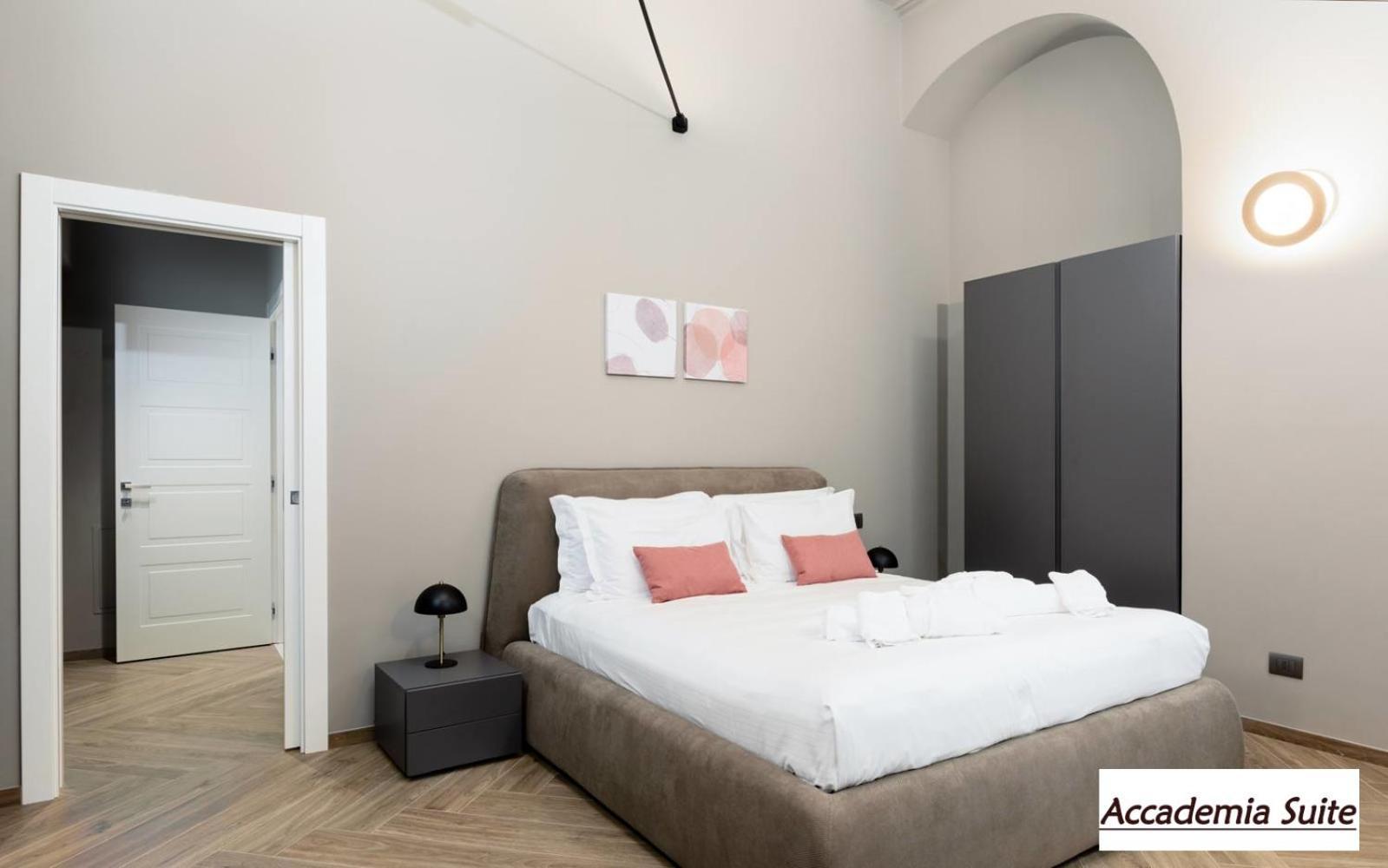 Q71 Timeless Suites Turin Ngoại thất bức ảnh
